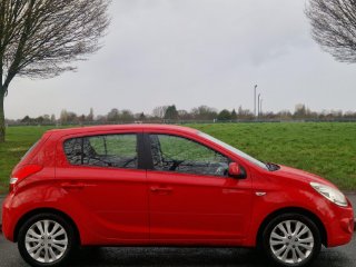 /photos/12776/6f6fb6b9-f6dd-4ab7-9a84-b26d8a56935a_i320x240.jpg